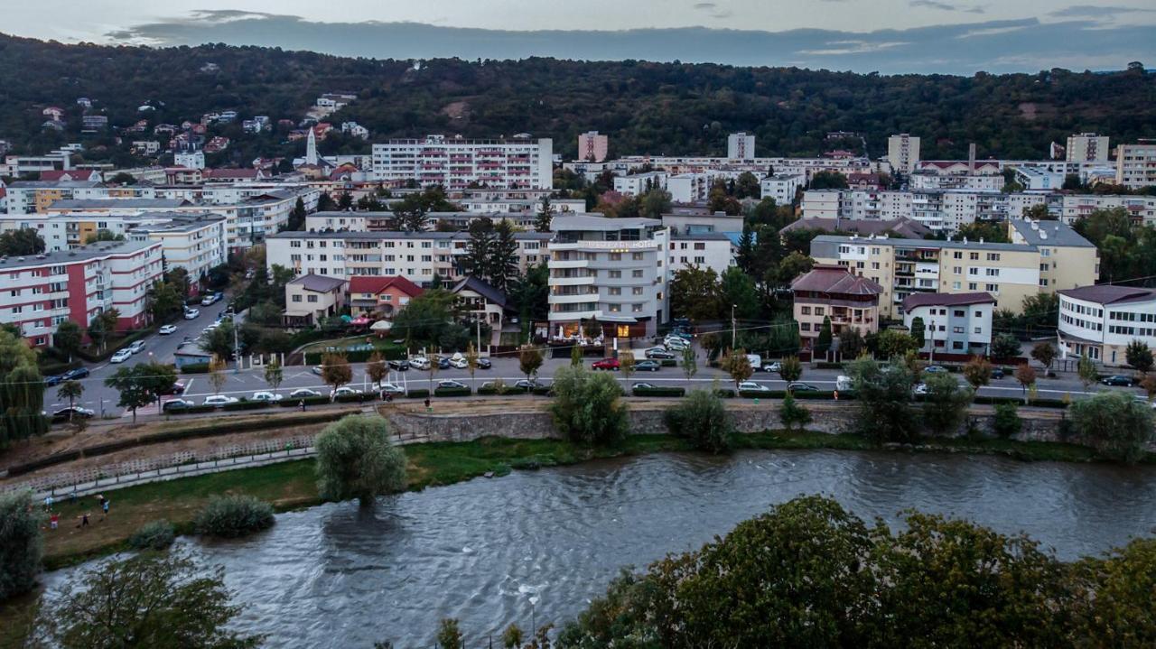 Hotel River Park Cluj-Napoca Esterno foto